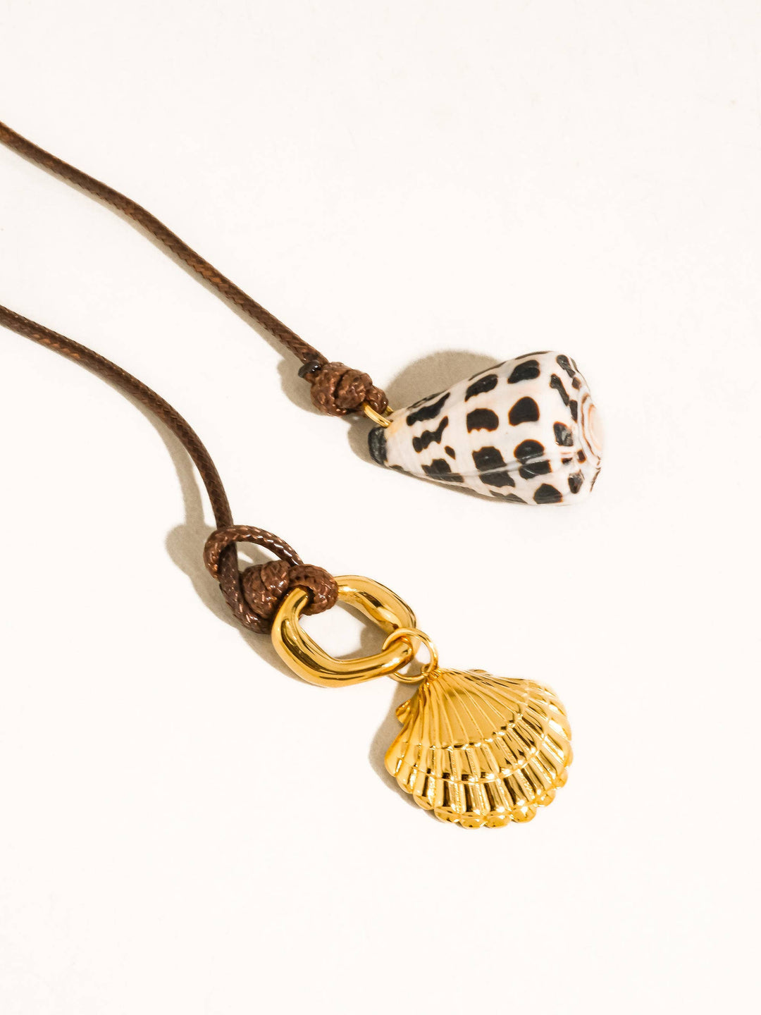 Chia 18K Gold Non-Tarnish Shell Charm Cord Necklace Flânerie by MAIQ