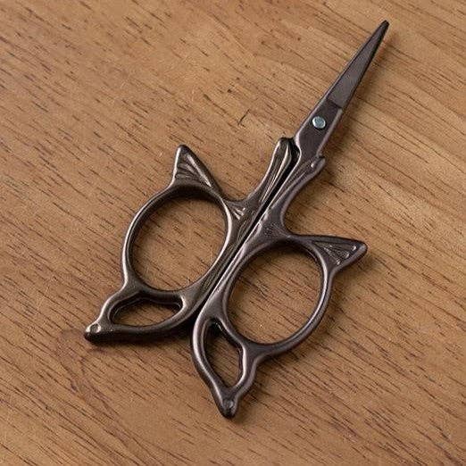 Vintage Style Embroidery Scissors with Random Brocade Sheath