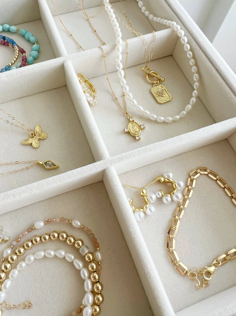 Camila Cross Necklace