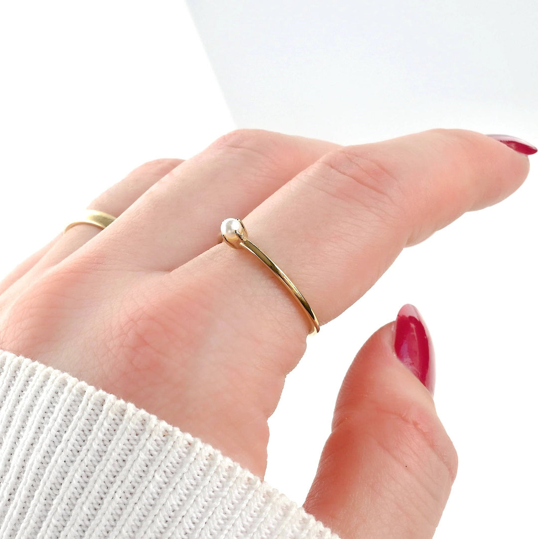 Solo Pearl Ring - Waterproof 18K Gold Minimalist Stacker Blueyejewelry