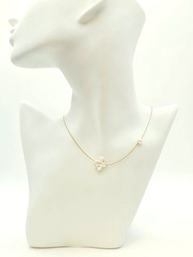 The White Lotus Necklace Mar&Ella