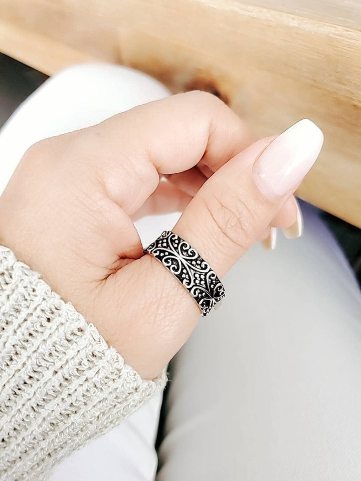 925 Sterling Silver with Oxidized Finish