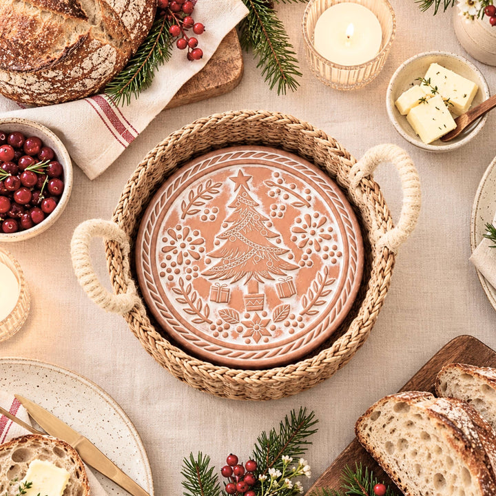 Handmade Bread Warmer &amp; Wicker Basket - Christmas Round