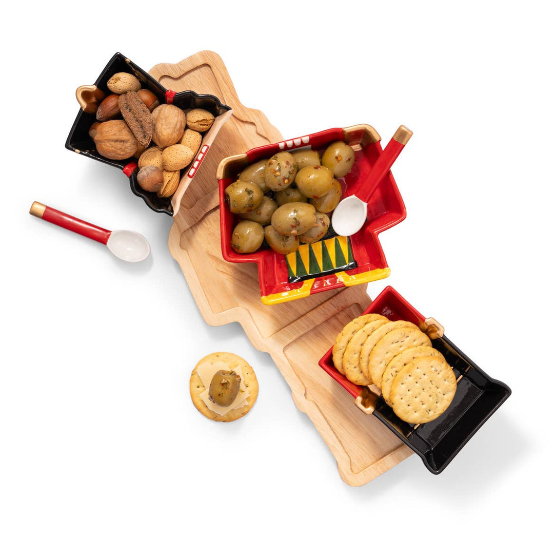 Nutcracker Plate with Wood Board - Holiday Decor