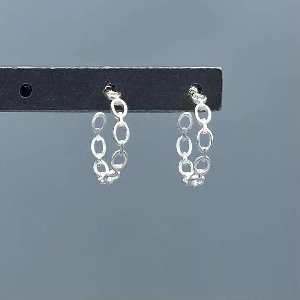 Oval Chain Link Post Hoops