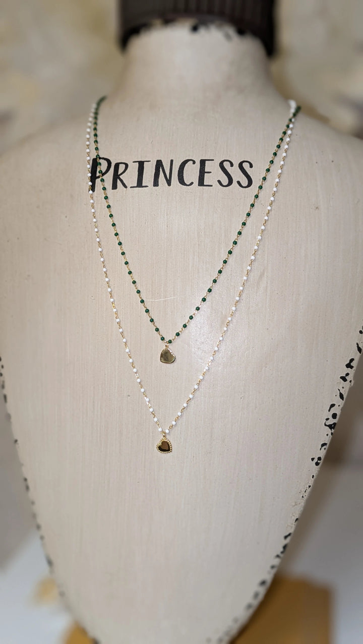 Elsa Mini Heart Necklace Green; two-layer necklace with green beads and white beads, green and gold heart pendants