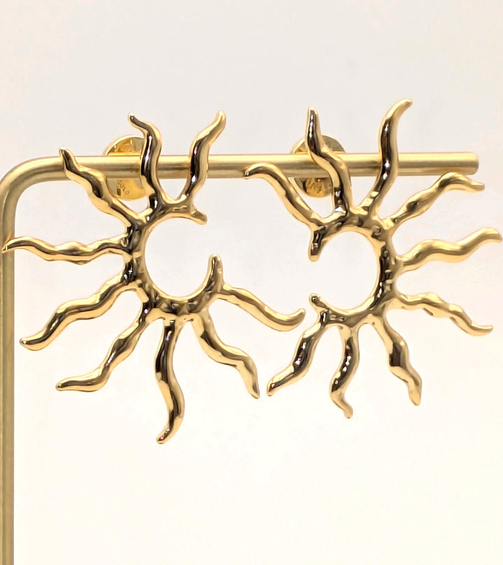 Vionne 18K Gold Non-Tarnish Sunburst Statement Earrings