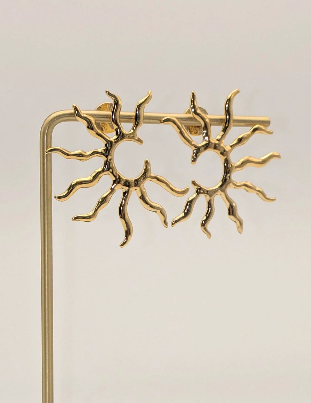 Vionne 18K Gold Non-Tarnish Sunburst Statement Earrings Flânerie by MAIQ