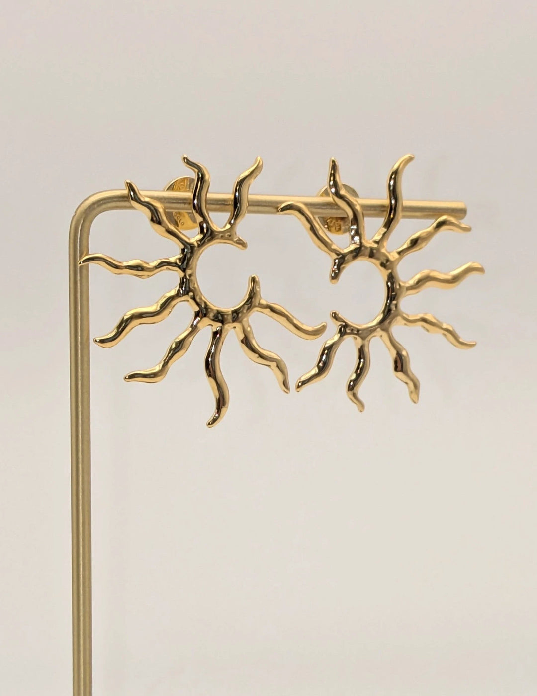 Vionne 18K Gold Non-Tarnish Sunburst Statement Earrings Flânerie by MAIQ