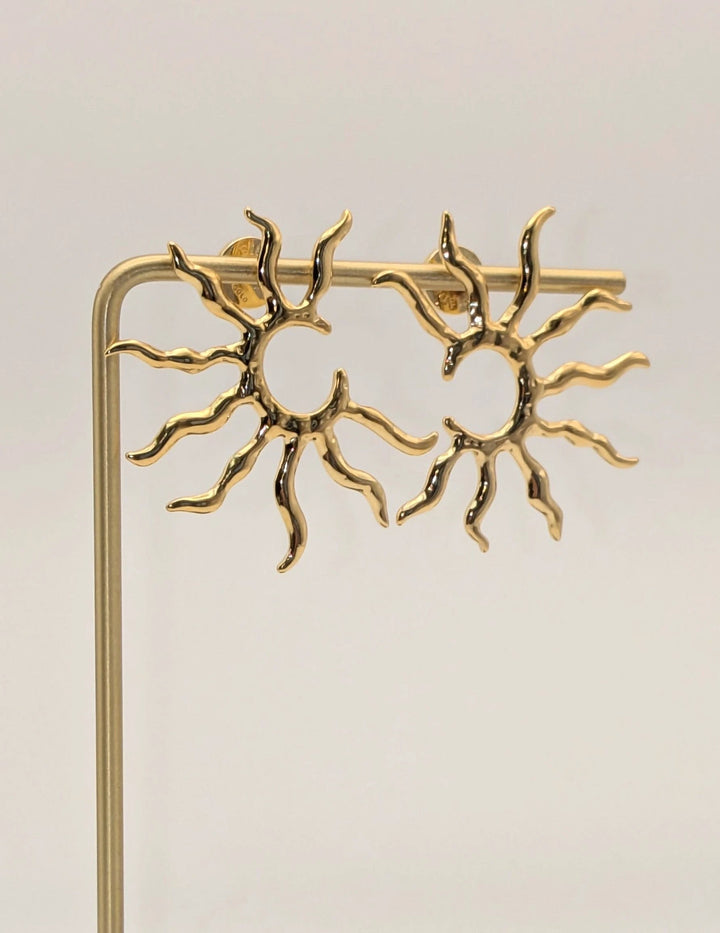 Vionne 18K Gold Non-Tarnish Sunburst Statement Earrings Flânerie by MAIQ
