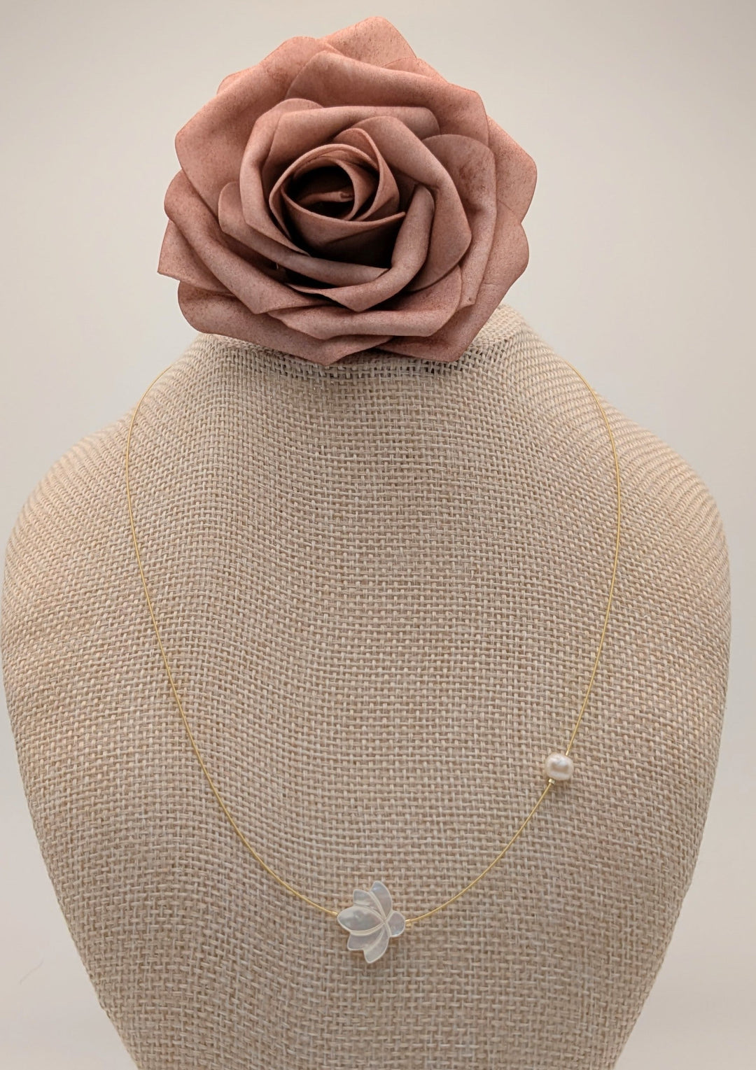 The White Lotus Necklace Mar&Ella