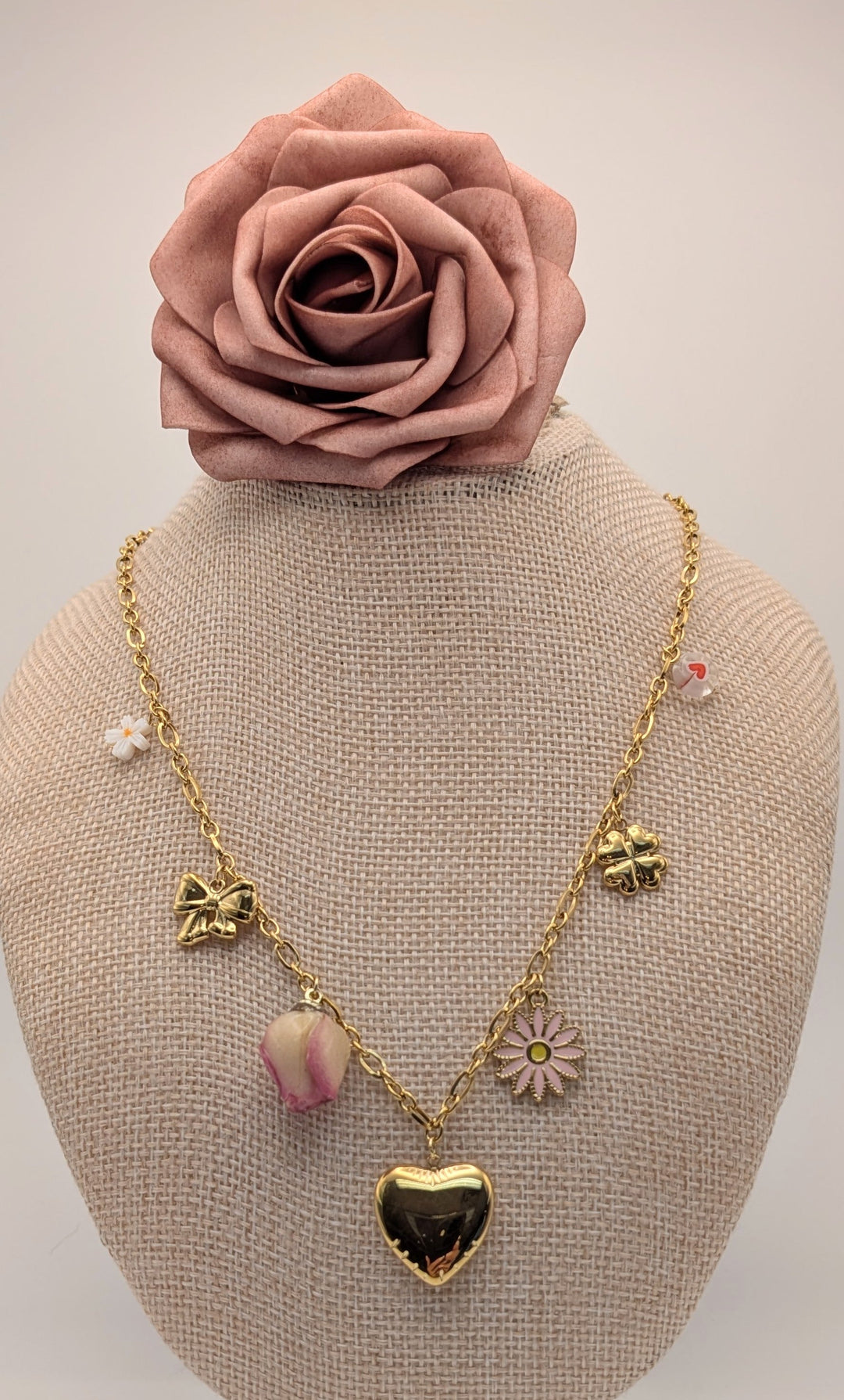 Heirloom 18K Gold Non-Tarnish Vintage Floral Charm Necklace Flânerie by MAIQ