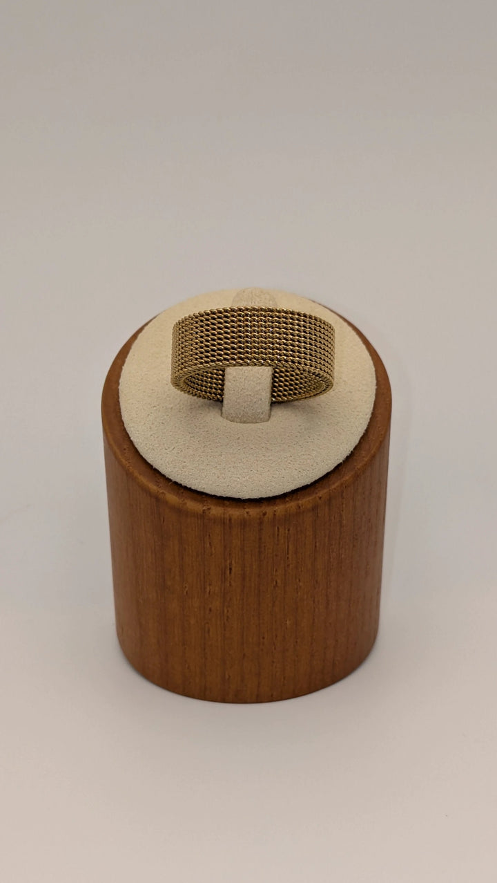 Twisted Band Ring - 18K Gold Plated Stainless Steel Intensity