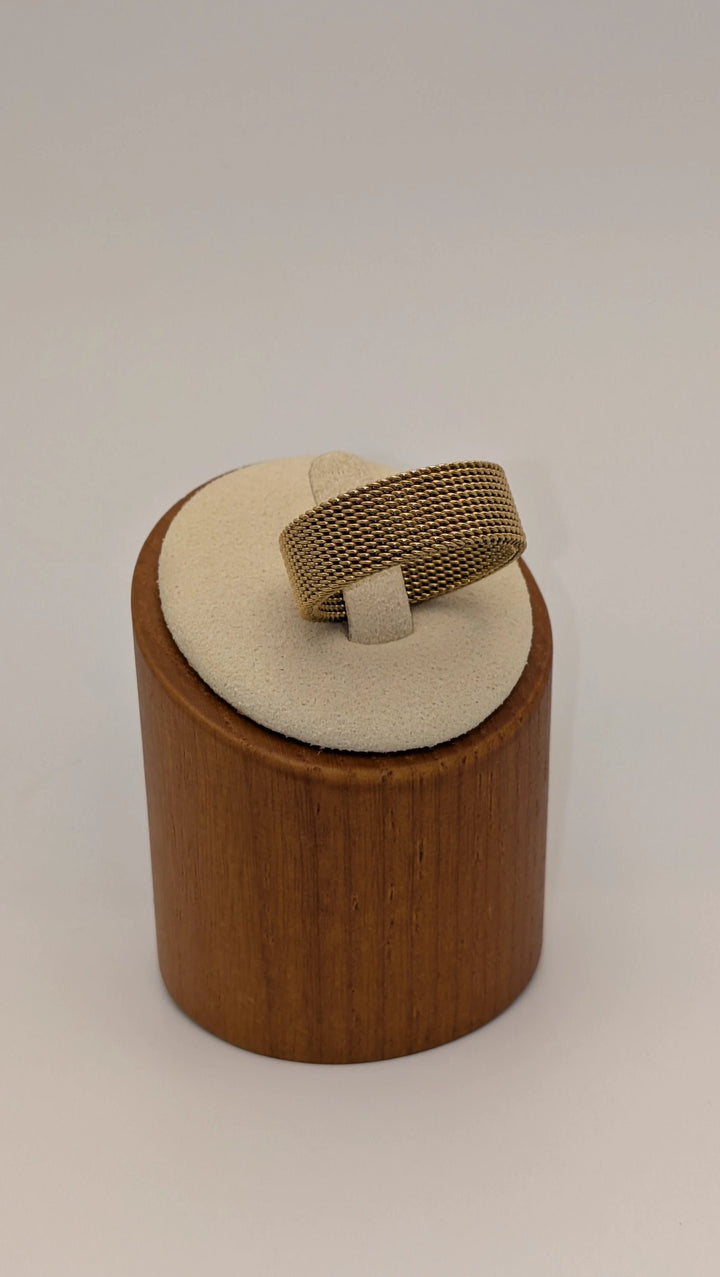 Twisted Band Ring - 18K Gold Plated Stainless Steel Intensity