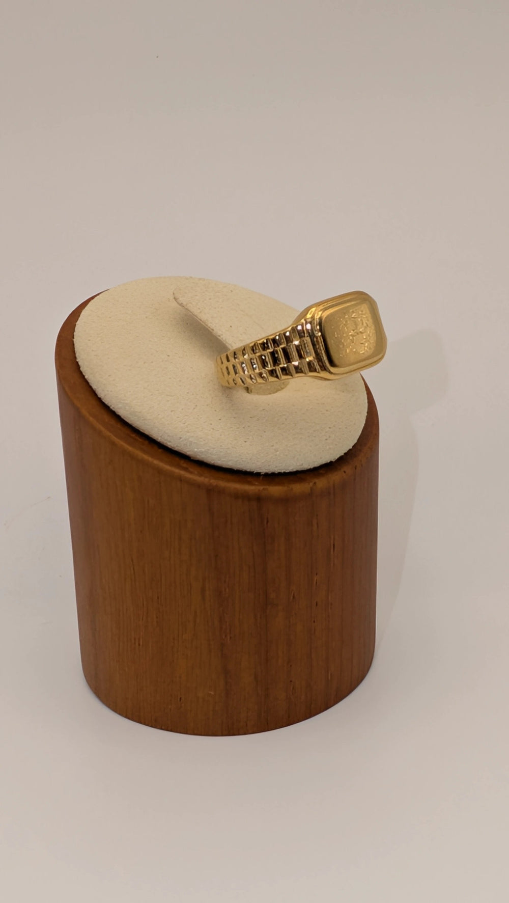 18K Gold Ring Square & Heart Styles (Size 7) JOSSLYN by wall to wall