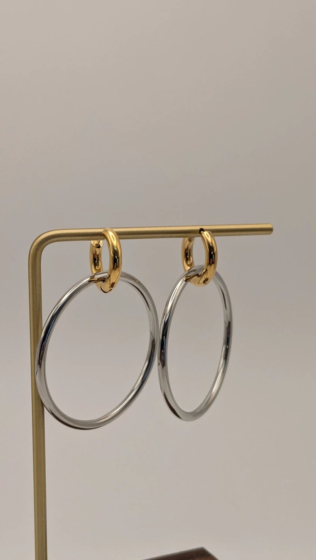 Kiana Hoop Sahira Jewelry Design