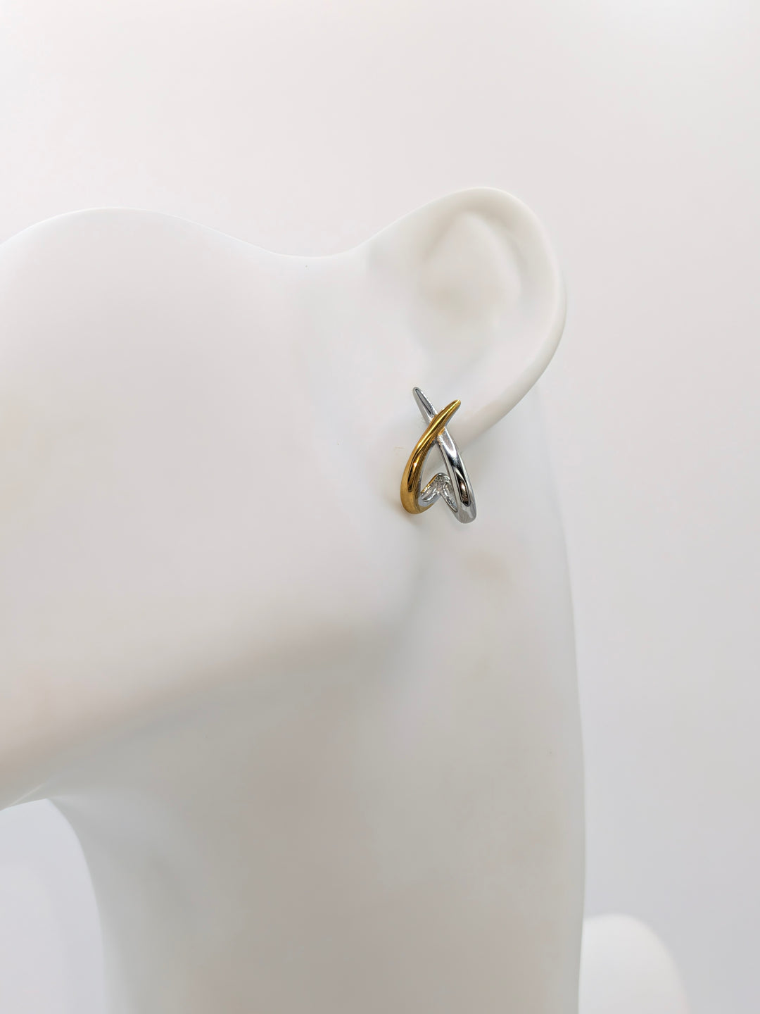 Staven 18K Gold Non-Tarnish Two Tone Crossover Earrings Flânerie by MAIQ