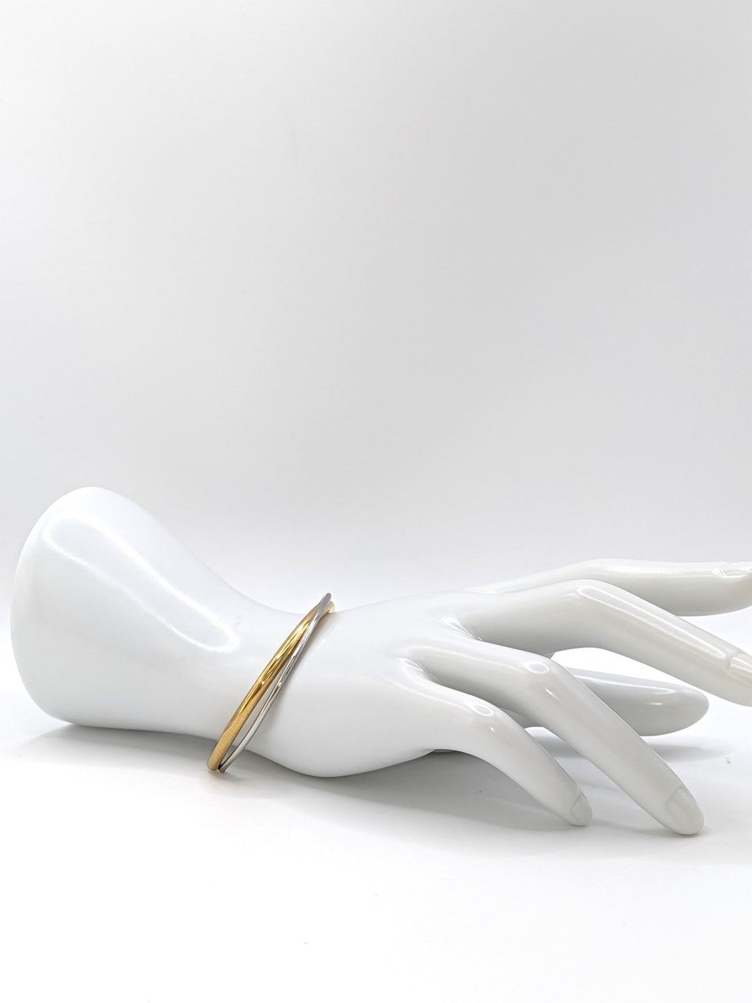 Rivoli 18K Gold Crossover Cuff Bracelet Flânerie by MAIQ