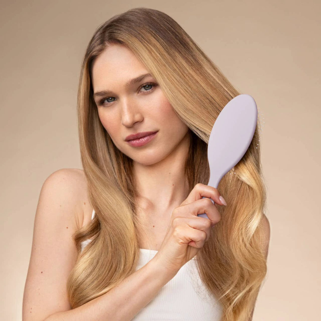 Recycled Plastic Wet/Dry Brush- Soft Violet KITSCH