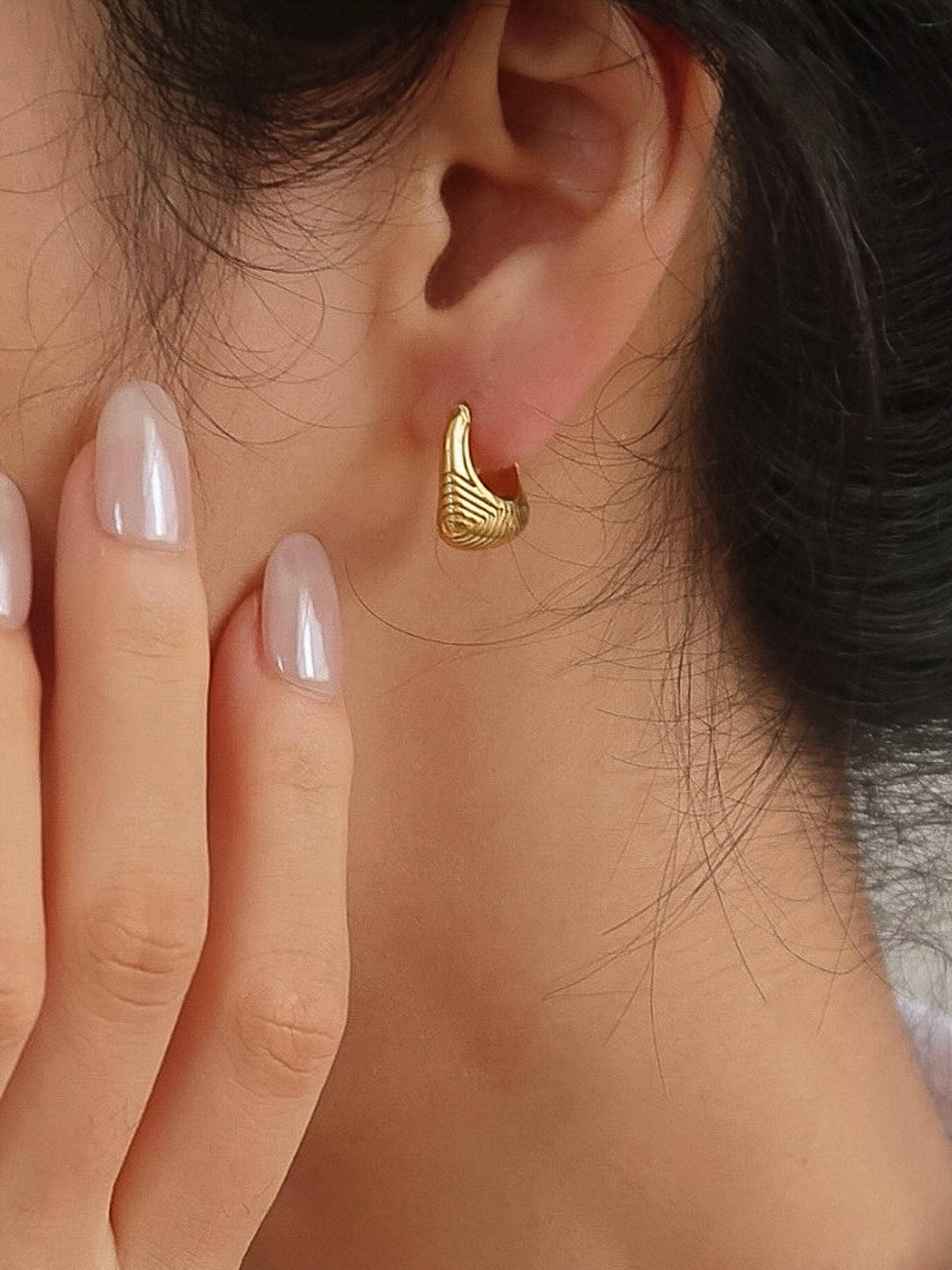 Prisme 18K Gold Non-Tarnish Textured Hoop Earrings