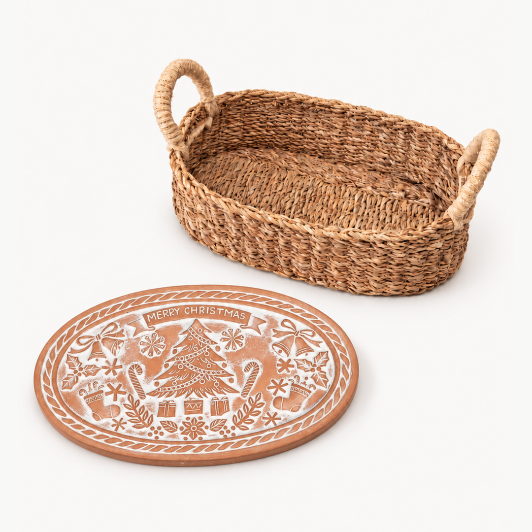 Handmade Bread Warmer &amp; Wicker Basket - Christmas Oval
