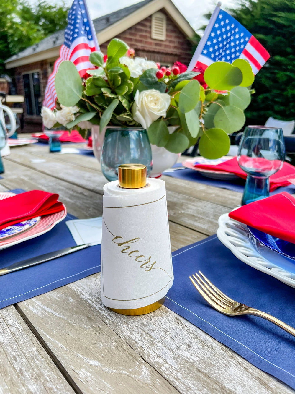 Golden Salute Cheers Luxury Disposable Cocktail Napkins