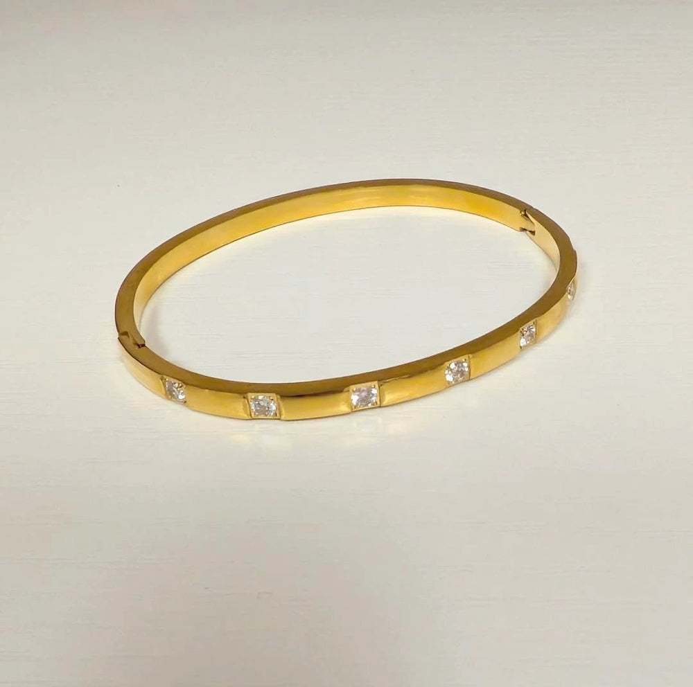 The Jamie Bracelet - Gold CHANSUTTPEARLS