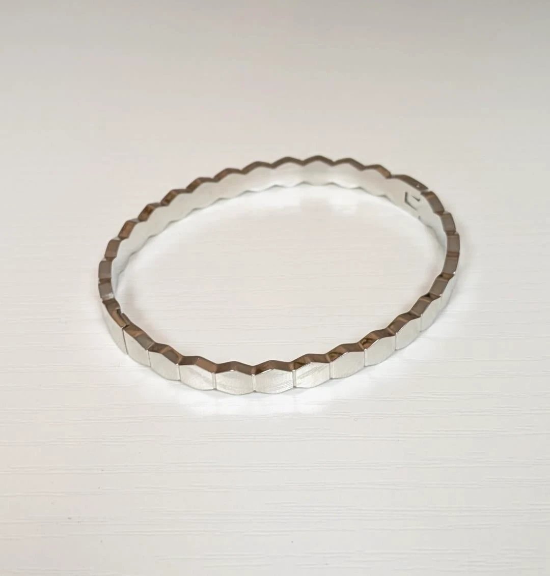 Twisted Chain Bracelet - Stainless Steel Gold Statement Piece Intensity