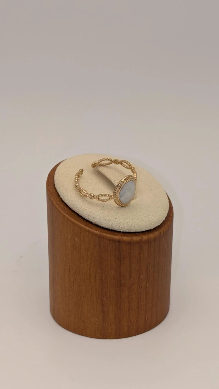 Nacre Ring - 18K Gold Plated Stainless Steel Adjustable Intensity